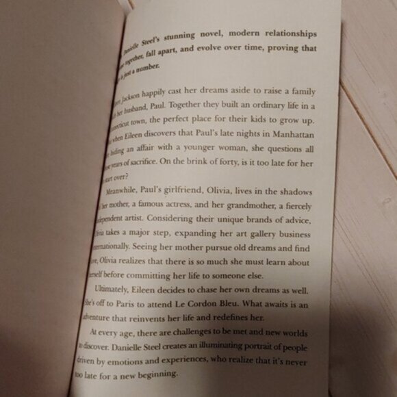 3/$13 The Numbers Game By Danielle Steel Adult Novel Paperback Book - Picture 4 of 4